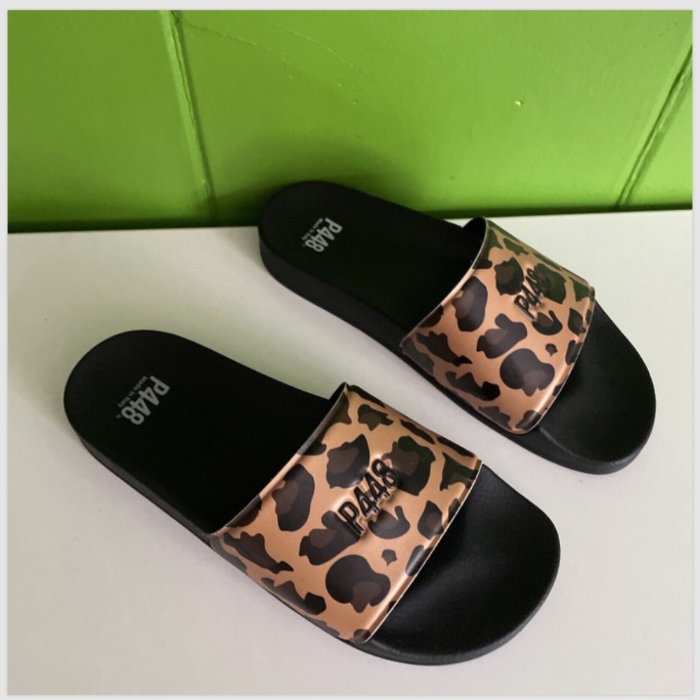 NEW - P448 Slides Womens EU 40 / 9.5 Leopard Animal Print Slip On Made In Italy - Picture 2 of 4